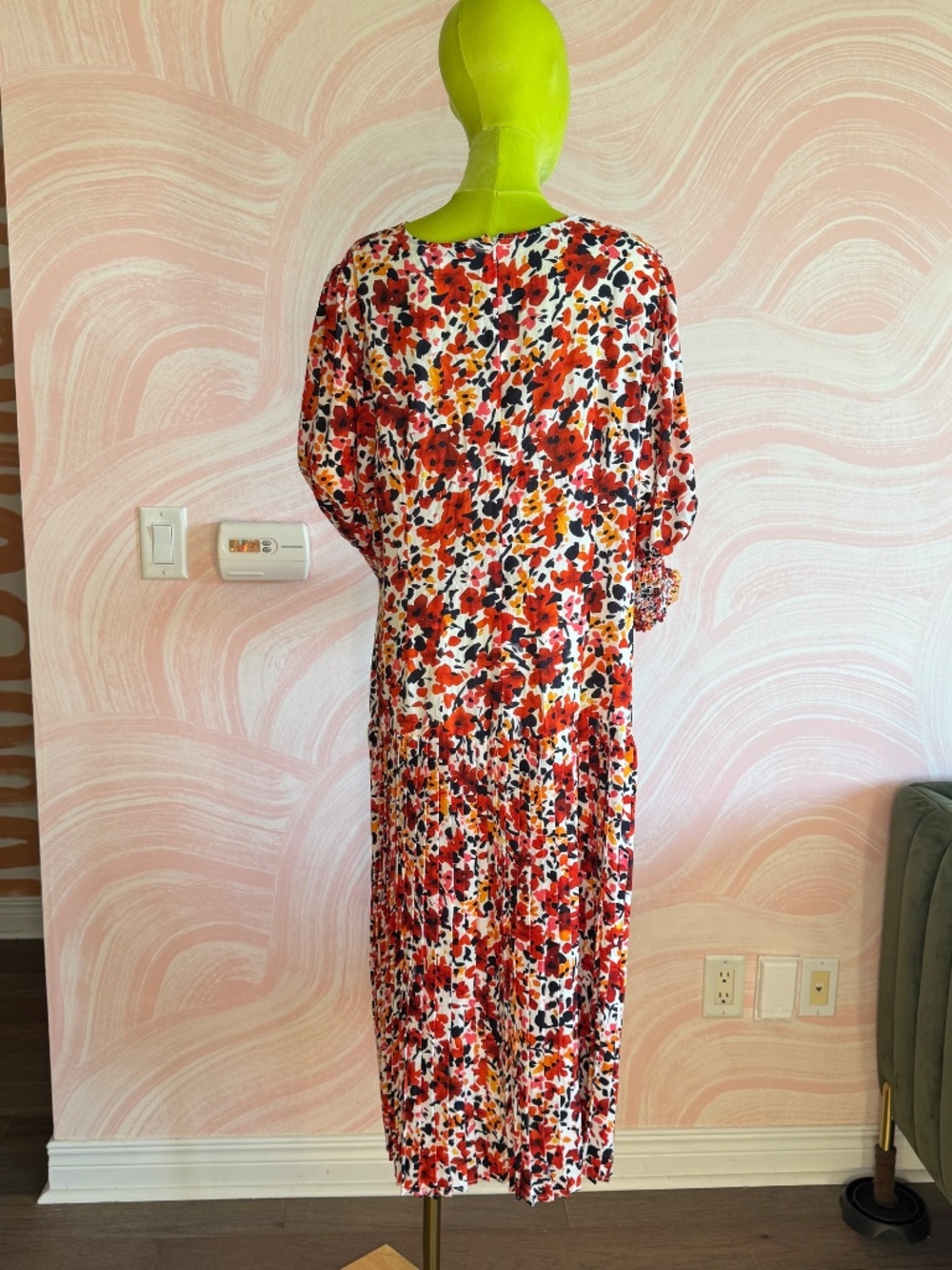 Floral dress - Plus-size Never Fully Dressed - Picture 3 of 5